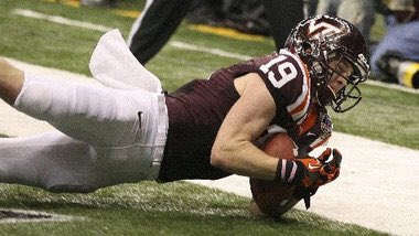 wearetaz's tweet photo. @Morgan_2Ready @Bluegrass504 @TyrodTaylor @VT_Football @HokiesFB @coachfostervt @coachwiles @VTHokie_Nation 2+5=7 which is coincidentally the amount of years itβs been since 19 caught the ball. https://t.co/vDh3Jy1ZgA