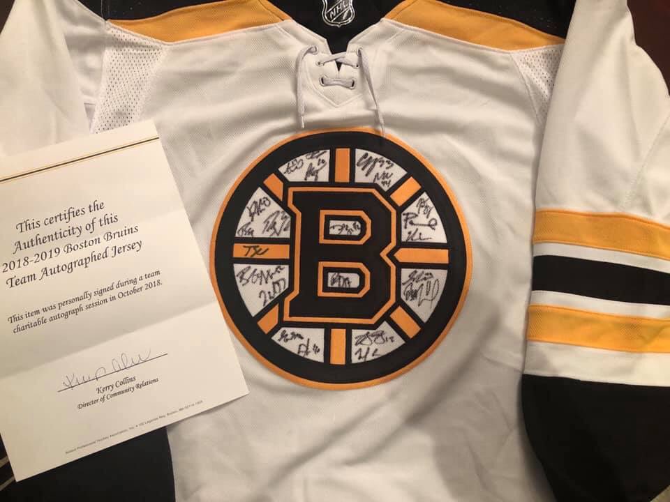 kgazard1's tweet image. AHS HOCKEY is SILVER STRONG!

Come watch AHS Hockey at Loring this Sat. at 2:30, and help us raise money for Jake Silver!Check out the incredible raffle baskets &amp;amp; Boston Bruins Team Autographed Jersey! There are 200 tickets for this item &amp;amp; cost $10 @ClockerClub @MetroWestSports