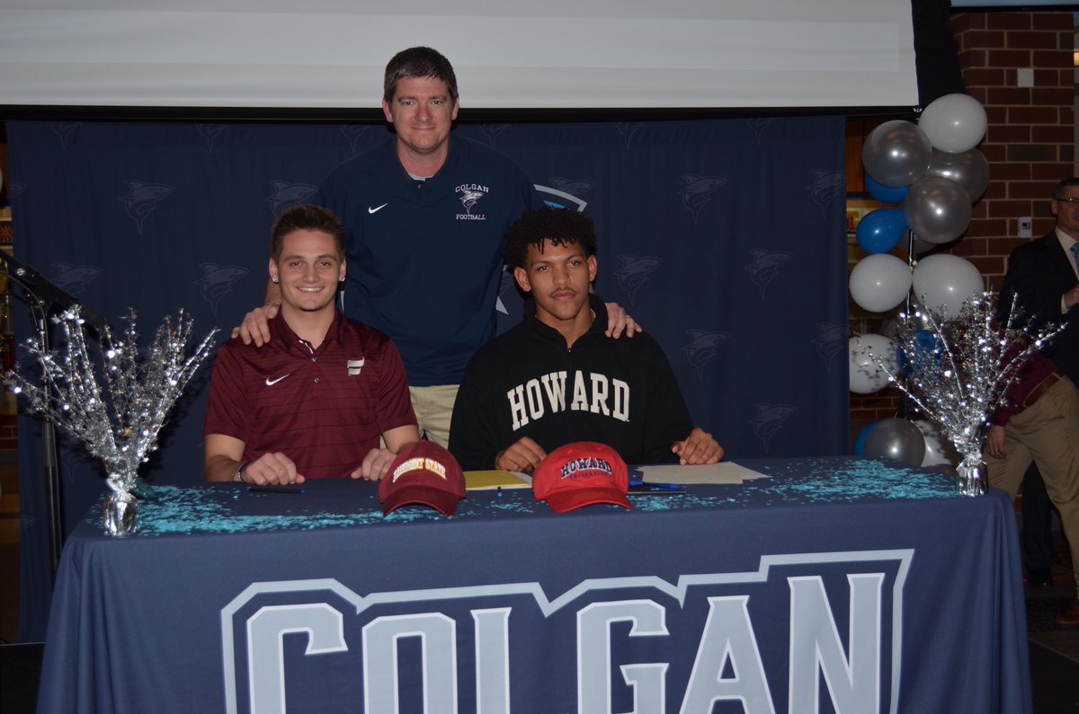 justinkapp_4's tweet photo. Beyond thankful to say that I am officially a falcon🦅! Thanks to everyone who helped me through this long process💯 https://t.co/IV9pyfU6td