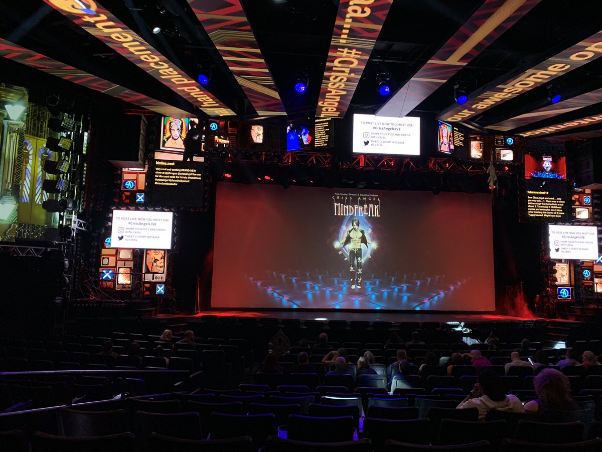 MagicScot's tweet image. Excited to see #CrissAngelLIVE.