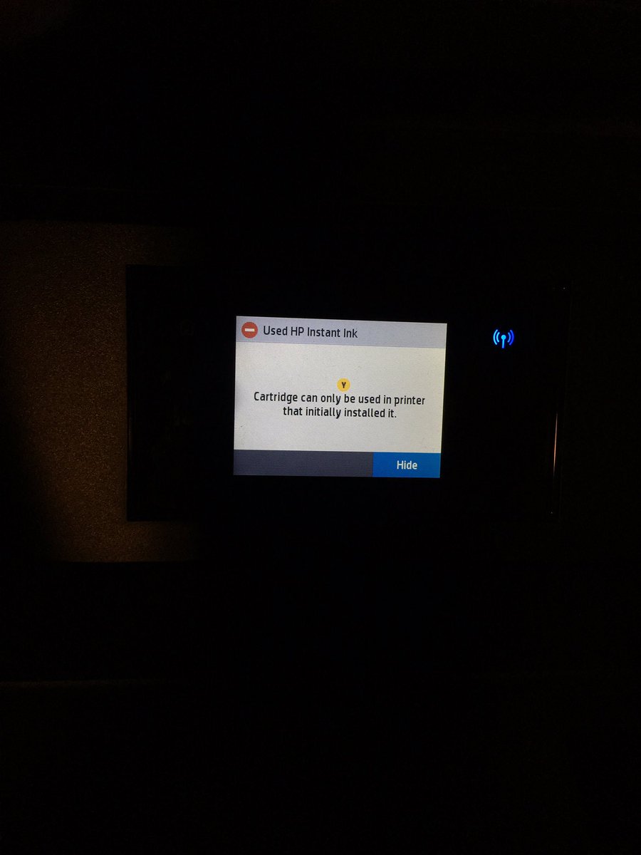 Holifsa's tweet photo. @HPSupport just replaced my Instant Ink cartridges and I am getting this message. What do I do? https://t.co/GiaofVPgJs