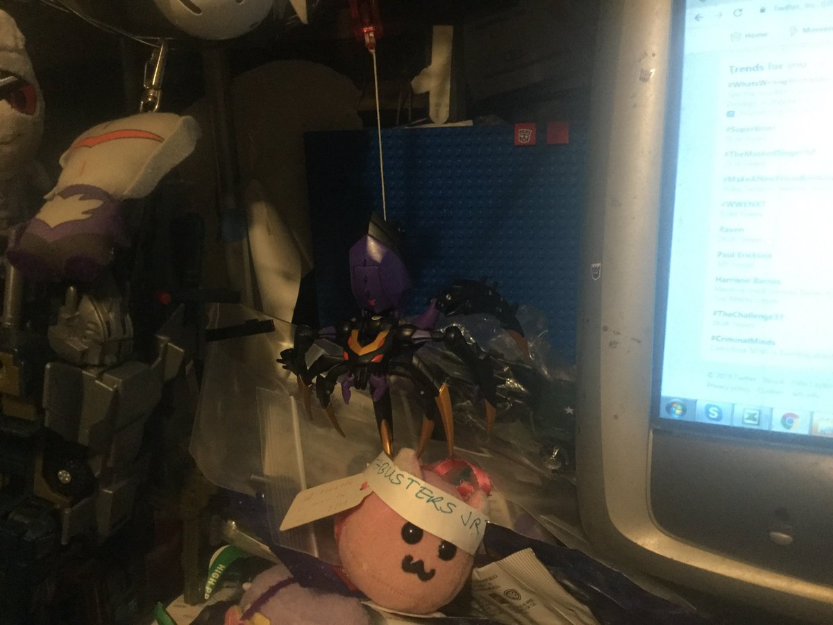Transfan2's tweet photo. @donttrythis @tlynnr85 @RobotMakerGirl @NotABombBunkE @braintwist2112 @mythbusters @ScienceChannel @jesse_lawlesss Puff Puggle Nettle: Oh Yeah! I found a spider if you need more Spider Silk! #MythBustersJr #MBPPN #PPNMB #PPNMBJR #TF2Pics #PugglesTalk #TRPLMBJRS #Spiders 🕷 https://t.co/QG7wg0zu2i