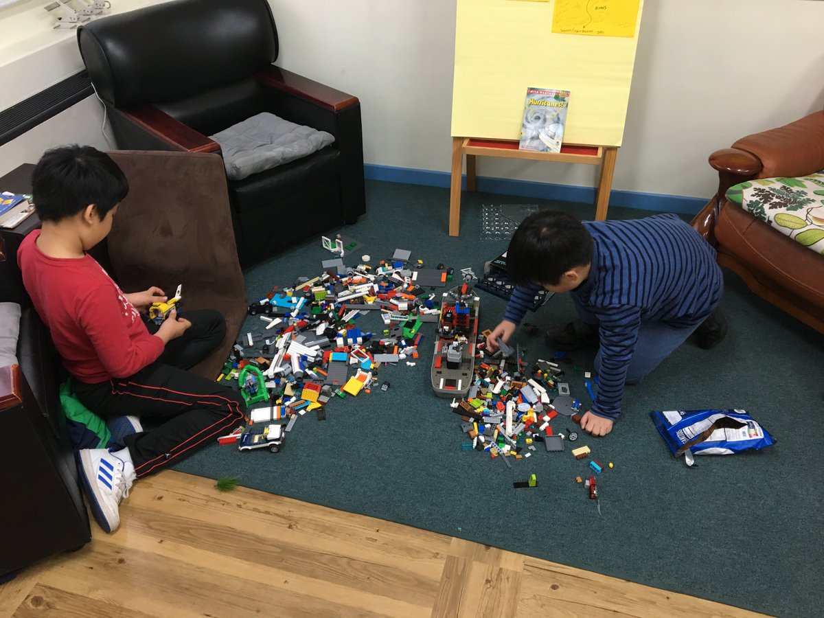 eneergjgreene's tweet photo. Global Play Day at SC in Grade 4! #globalplayday2019 #KIS_Seoulcampus #kispride @globalplayday @gsplayday https://t.co/gt5BQXM1F0