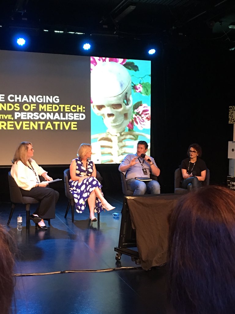 SistersInSci's tweet photo. @drbuzzpalmer on what information is available for the consumer: “it’s just a matter of time before wearable technologies are able to look inside the body and detect problems before symptoms show up” https://t.co/POaTnssW5L