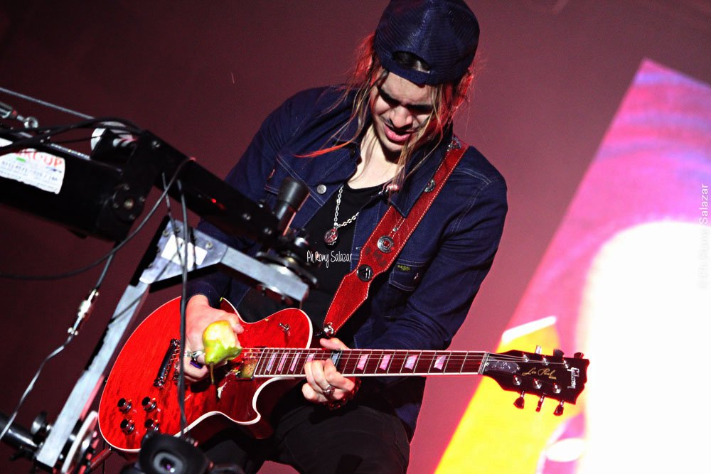 romysalazar10's tweet photo. Que pensas cuando la ves 🍐? @AIRBAGoficial 😂😂😂😂 #Pera2019 #phromysalazar #patriciosardelli #airbag #fiestadelapera https://t.co/patoMYobb7