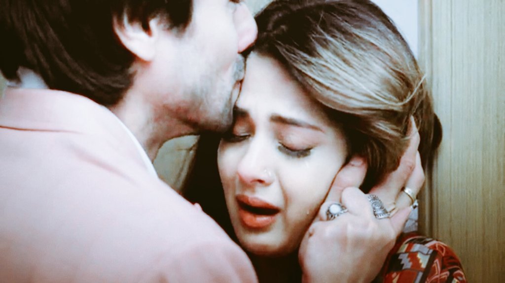 Promise Day 75: There are days where 280 characters are too less to express what I feel & also days where I'm at a loss for words. But what remains constant is the PAIN. The pain of losing our show...of not seeing the full chemistry of  #JenShad.  #WeDemandJenshad  #Bepannaah