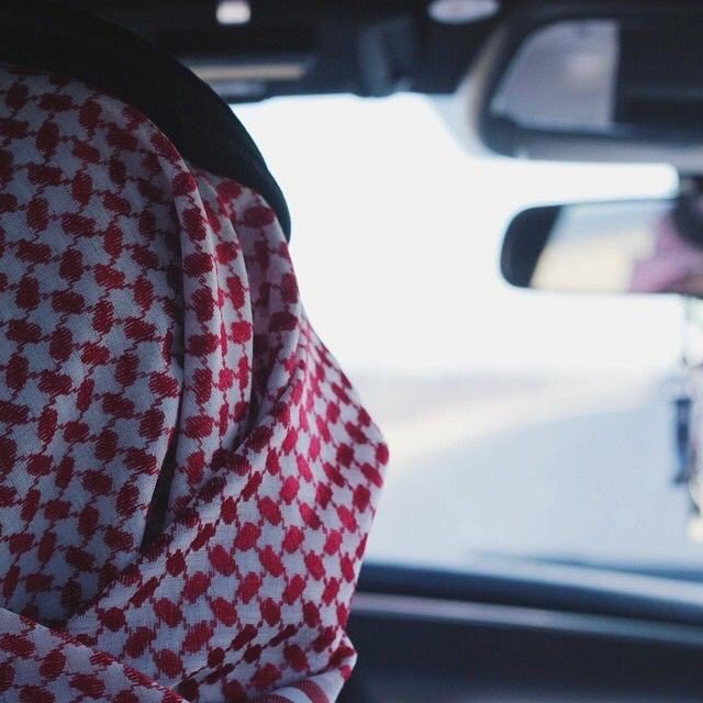 Goldenlady_0's tweet photo. حتى نسيــم الصبح رايــق وهادي
كنه يقول الزين من غفــوته بان

اللي حضوره شـي ماهو بعــادي
يسعد صباح اللي له الزين عنـوان 💞 https://t.co/gKmhwkzBO6