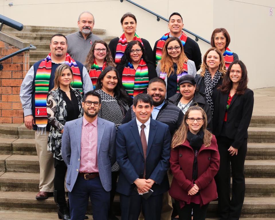 Present and future Latinx leaders!! Thank you <a href="/OALABOARD/">OALA Board</a>! #futureleaders #Latinx #oalaquince