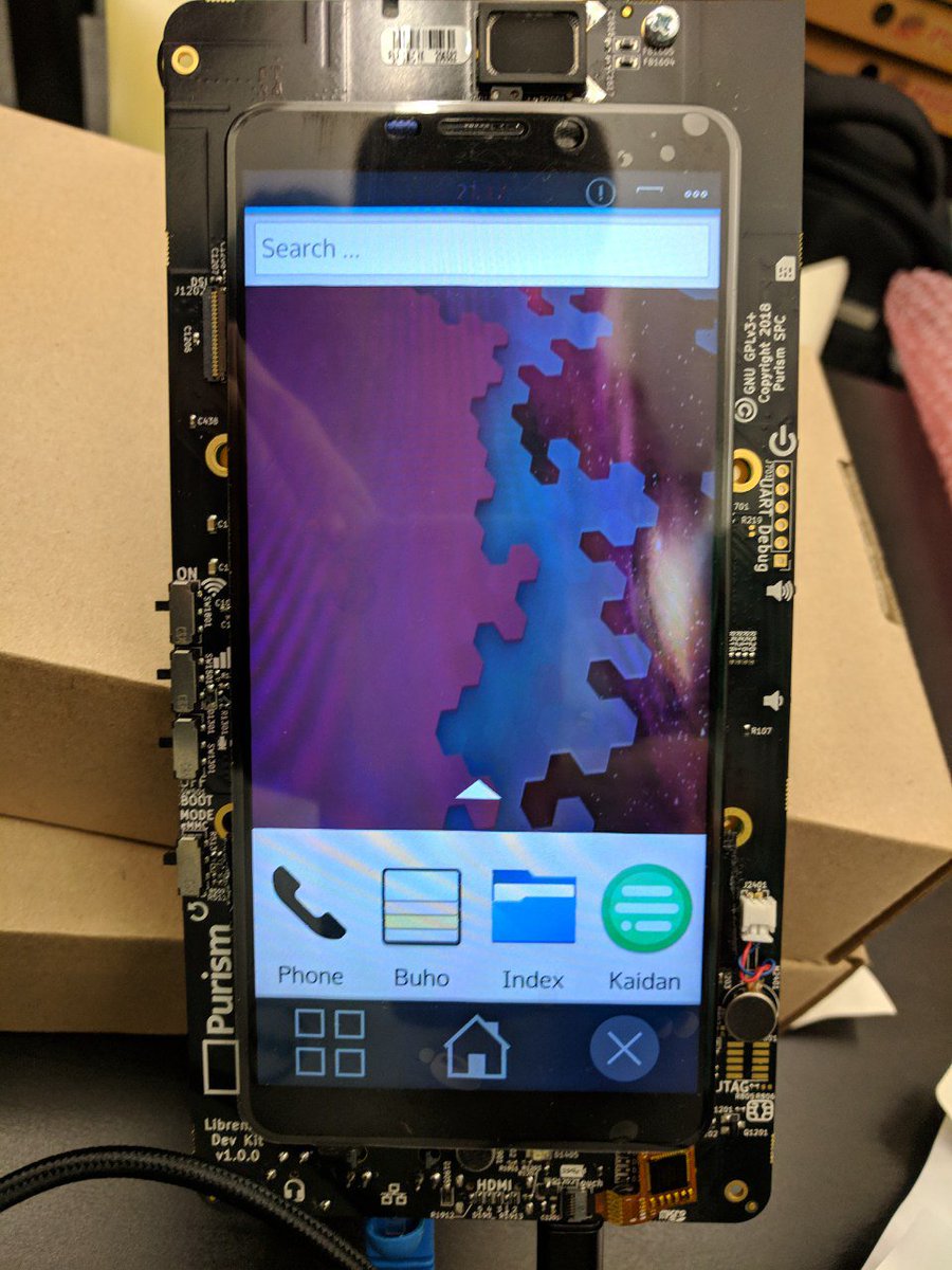 jucktion's tweet image. Plasma Mobile running on the Librem 5 dev board. #opensource #smartphone #librem #FOSS