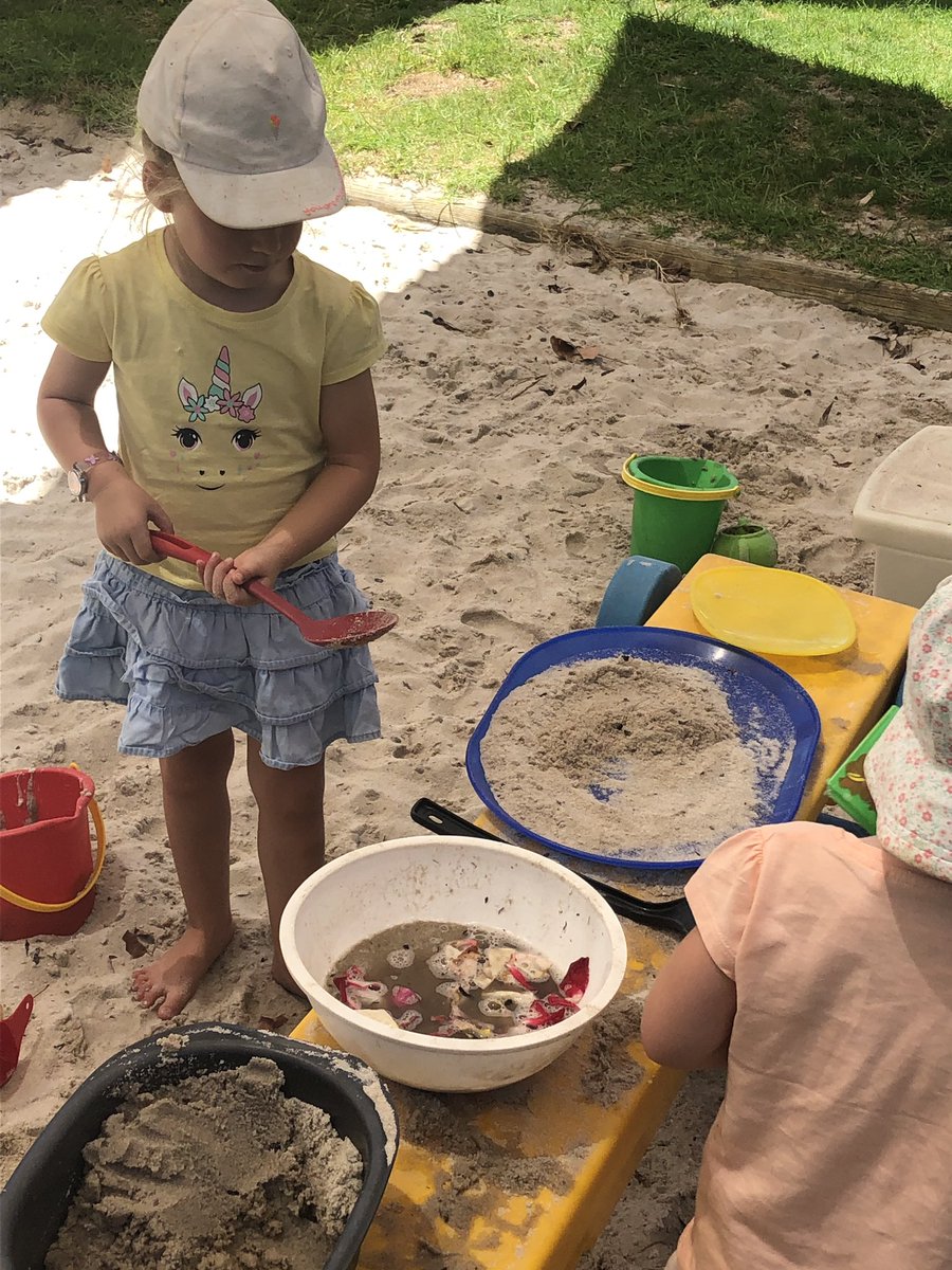 LisaMcclue's tweet photo. Pre-Kindy Yellow students doing some ‘cooking’ outside today. Thanks to our Head Groudsman @DaveMarshallHG for bringing over the rose petals from our Marcellin campus gardens. @NewmanCollegeWA #shinethroughdiscovery #create https://t.co/5hSTYu36FL