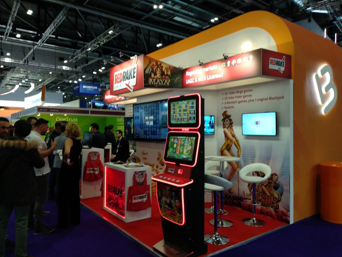 OFECOMELondres's tweet photo. Ayer tuvimos la ocasión de departir con numerosas empresas españolas de tecnología para casinos exhibiendo en @ICE_London_Talk Tienen grandes proyectos de internacionalización y estamos para ayudarles. #igaming #tecnología https://t.co/UyJ7258gDf