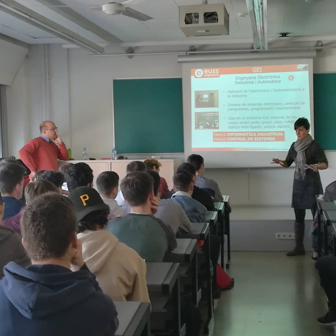 EUSSenginyeria's tweet photo. Avui dijous 7 de Febrer, tercer i darrer dia, que ens podeu trobar a les #PortesObertes @uabbarcelona
Estem aules 4, 5 i 6 de l'Aulari Central presentant graus #EnginyeriesIndustrials i com assolir la professió amb #EngineeringByDoing
Si voleu venir demà Dv. 08/02 veniu Sarrià https://t.co/Uve68cb9k5
