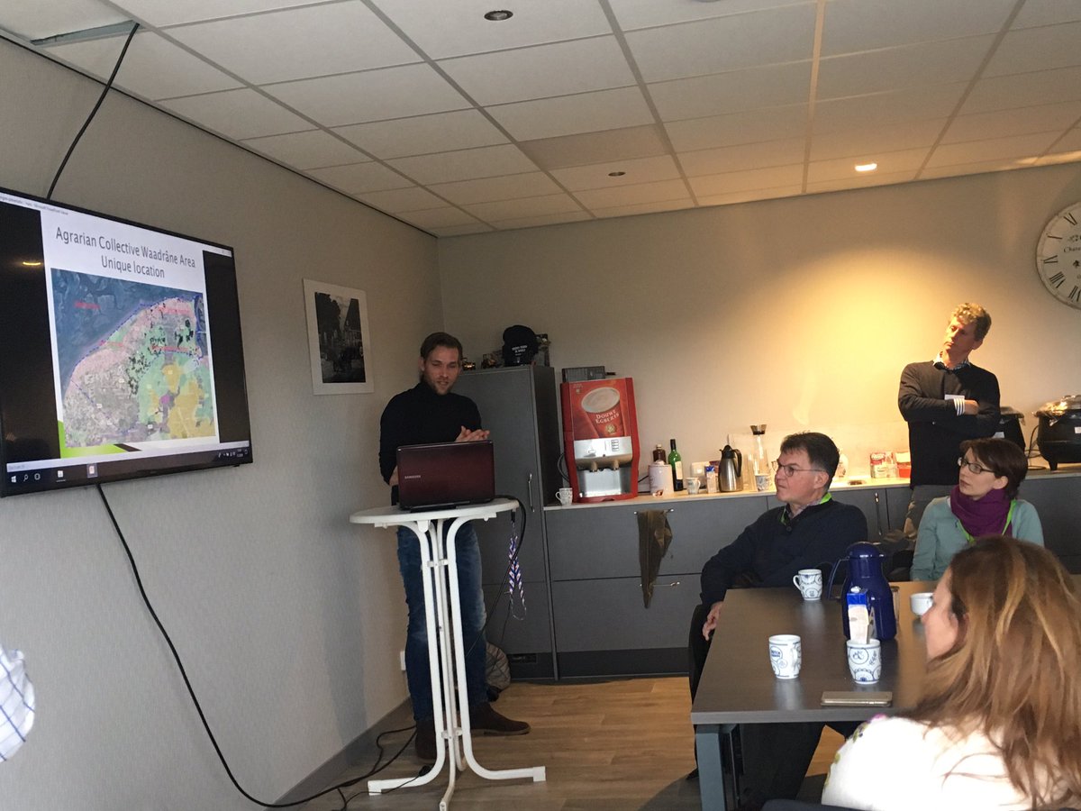 Nice presentation by Hans Kroodsma of agric coop <a href="/waadrane/">Collectief Waadrâne</a> on birds and biodiversity and for EU participants #capcongress and #futurecap by host <a href="/johkramer/">Johannes Kramer</a> of <a href="/provfryslan/">Provincie Fryslân</a> and <a href="/minlnv/">Minlvvn</a>