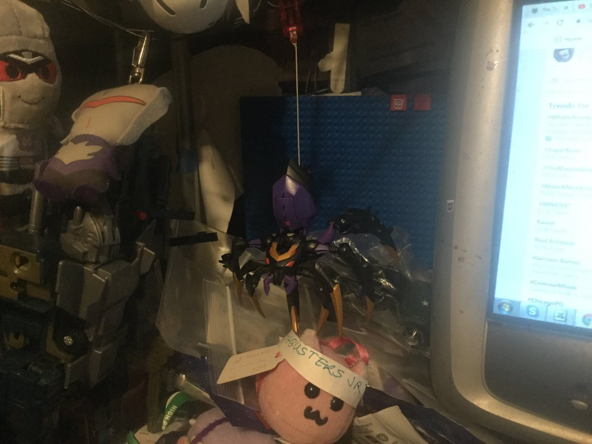 Transfan2's tweet photo. @donttrythis @tlynnr85 @RobotMakerGirl @NotABombBunkE @braintwist2112 @mythbusters @ScienceChannel @jesse_lawlesss Puff Puggle Nettle: Go Spiders! #MythBustersJr #MBPPN #PPNMB #PPNMBJR #TF2Pics #PugglesTalk #TRPLMBJRS #Spiders! https://t.co/cgu5R0mVWX