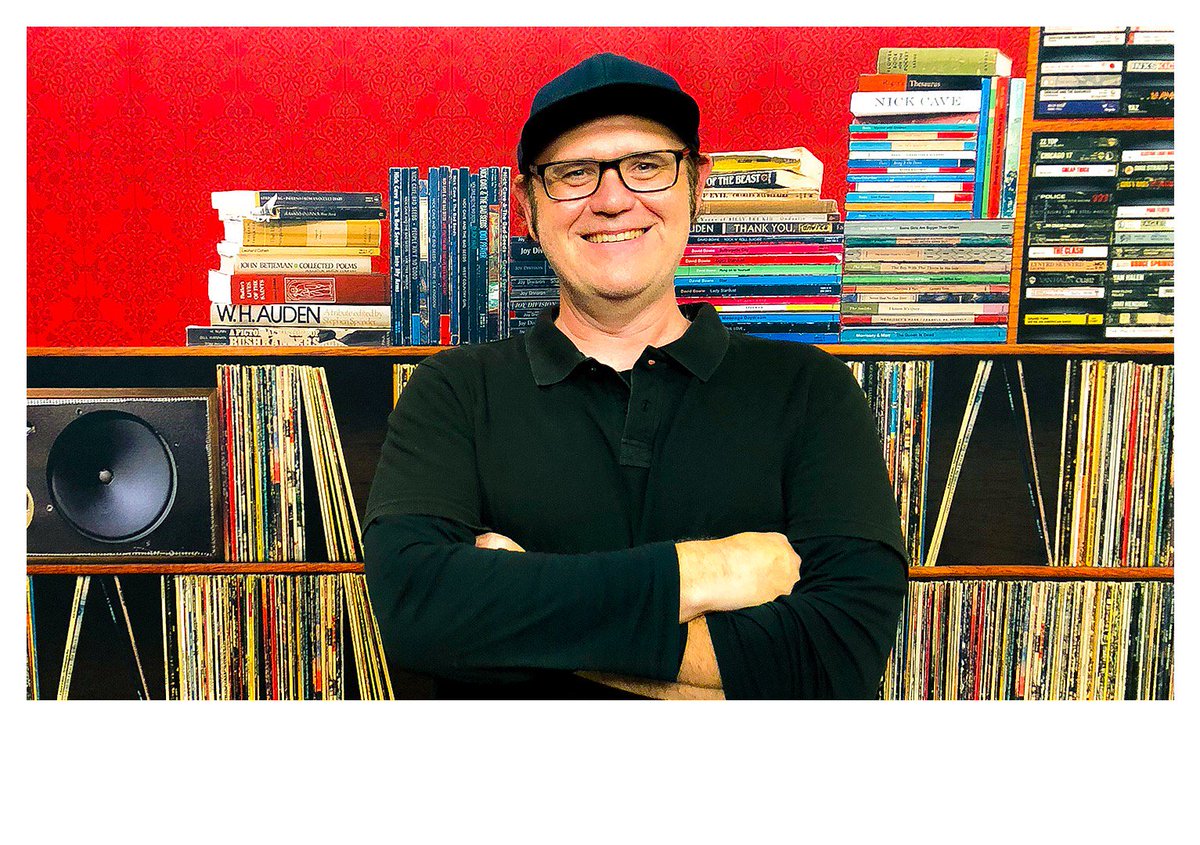 Legendary singer-songwriter Perry Keyes' live acoustic performance and moving interview with #BernardZuel is streaming live on #SKIPITV 
#guitarplayer #musicnews #acousticguitar #Interview #singersongwriter 🎼🎼🎼

▶️▶️▶️skipi.tv/perry-keyes-ji…