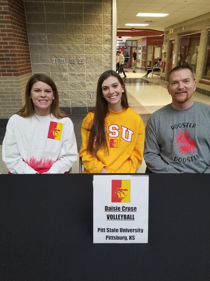 Willardvball's tweet photo. SIGNING DAY!! Senior Daisie Cruse signs today to play volleyball for the Pitt State Gorilla's!! We are so proud of you Daisie. Very much deserved! #willardproud #allstateplayer #final4 #cocaptain #greatteammate #sheisready https://t.co/5nhseYVy2z