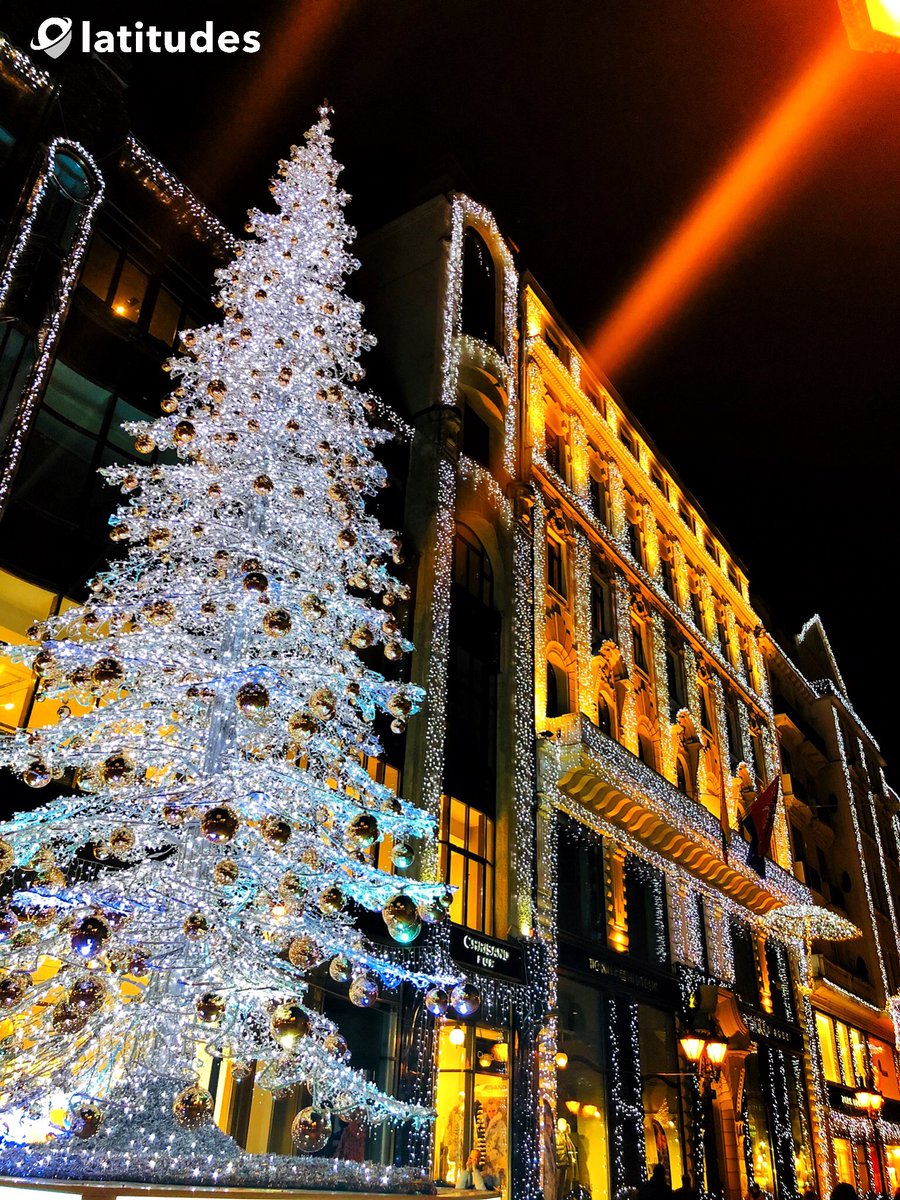 latitudesin's tweet image. Budapest. Hungary's vibrant culture and rich folk art Budapest's fashion scene is better than ever
#budapest #hungary 
#iamatraveller 
#globalindian 
#worldtraveler
#traveleurope
#wanderlust  
#traveldiaries 
#travelstories #bbctravel #othallofframe #tripotocommunity