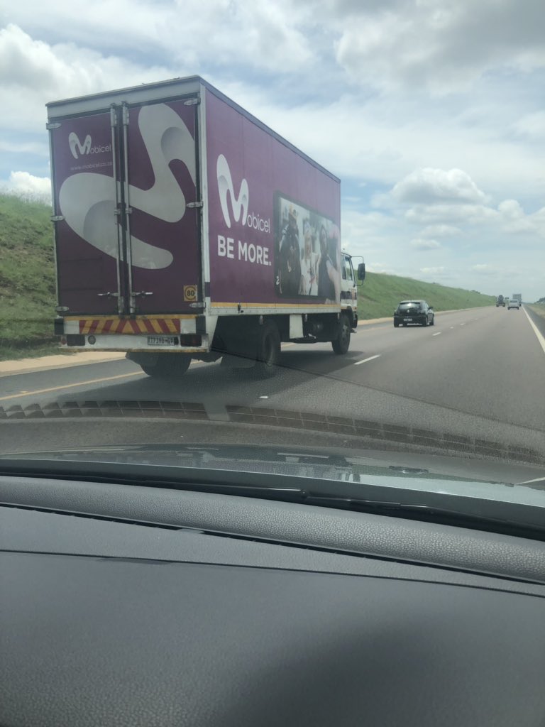 KennaKhotso's tweet photo. Took a pic of a BMW X5 with a Mobicel and this is what I got #MobicelChallenge https://t.co/1uH1HsFqmp