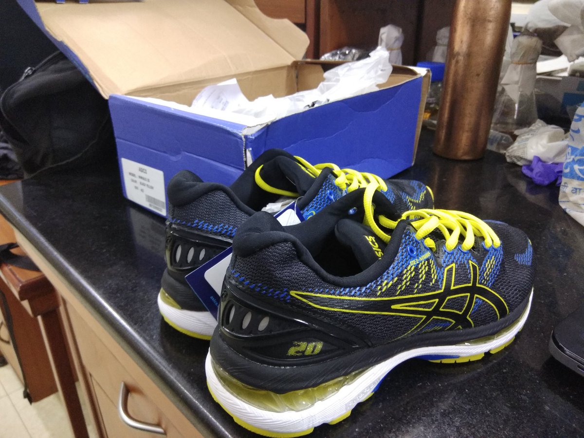 Jitendra20020's tweet photo. @Flipkart I bought Asics Gel Nimbus 20 from @Flipkart received today. After opening the packing, I scanned the QR barcode. I found it is not genuine product. You being a responsible why you are dealing with fake products. I have attached snapshots of the product and QR code. https://t.co/foKVzflbpb