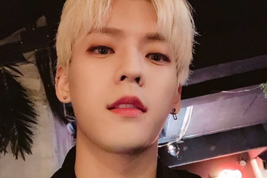 soompi's tweet photo. #BTOB's Minhyuk enlisted in the military today. Wishing him the best of luck! https://t.co/ezxQ3Cb3Ip https://t.co/BtqoBlxS0O