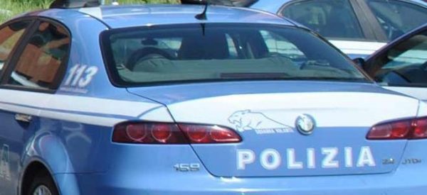 LaTorre1905's tweet image. #Maltratta e tortura #Anziana, #Badante incastrata dalle telecamere 
#Napoli #Cronaca - is.gd/V3suBO
