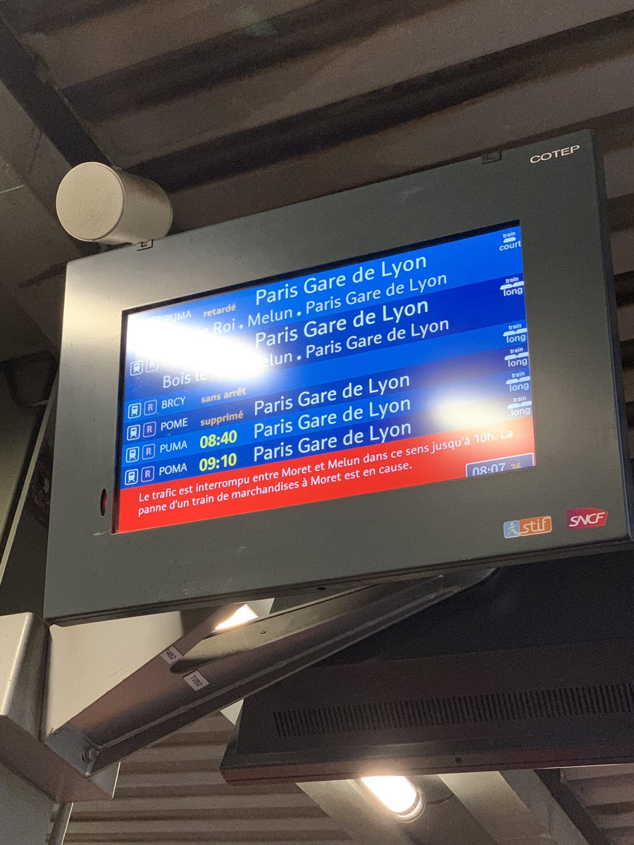 CholvyJoris's tweet photo. Bande de chèvres #sncf #transilien #panne #trains #paris payer 75 euros pour une qualité de service aussi merdique !!!! C’est une honte !!!! À quand une révolution ? https://t.co/JumsHNPNpl