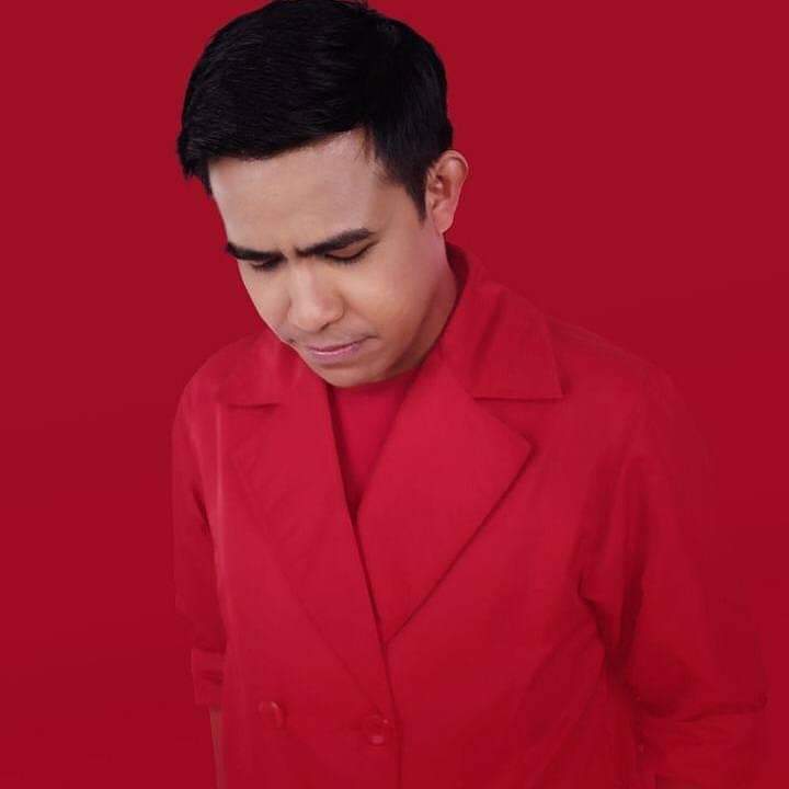 Ketika kamu telah berhasil membuatku nyaman dengan kasih sayang yg kamu berikan. Maka ku pastikan bahwa aku tidak akan pergi dari mu.
#AkuPergiNewSingleFildan