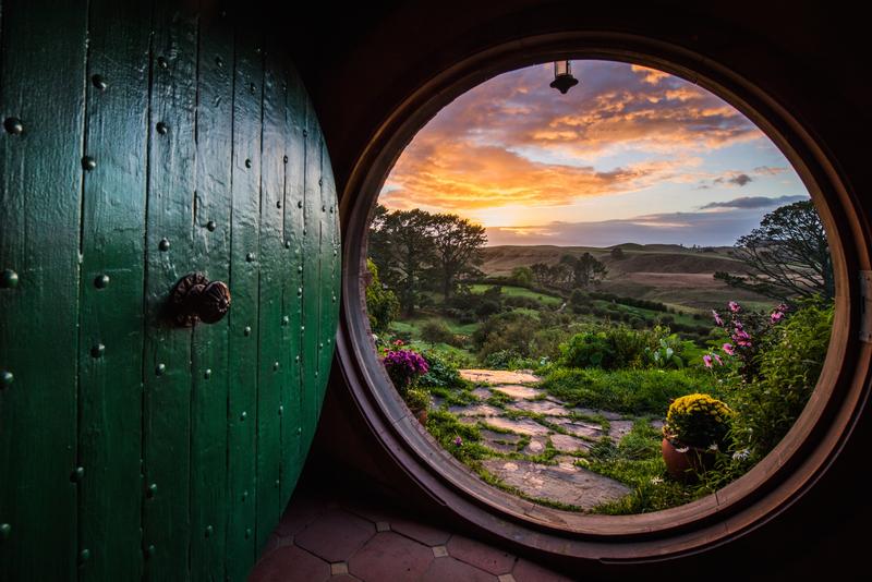 BBetter13's tweet photo. #NewZealand "land of the Shire" 😋implements #well-being as a measure of government success. 
https://t.co/b7bH83qRvk https://t.co/d2QzS5JSW9