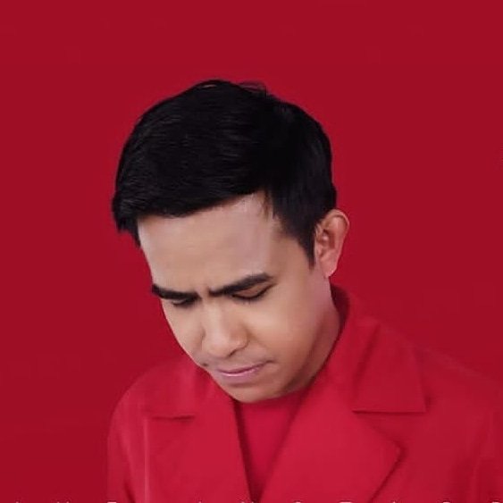 Ayo ubah profil kalian di semua sosmed kalian 🙏🏻🙏🏻sebagai tanda bangga trhadap pPh 
#AkuPergiNewSingleFildan