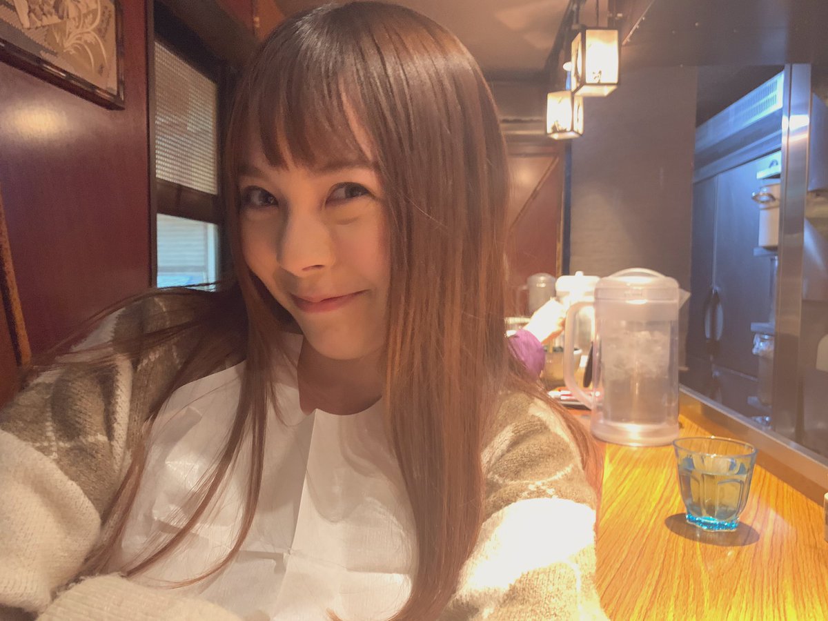 三原慧悟 中国語 日本語 英語でyoutuber 今日は日本チャンネルチームのズズと一緒に東京で撮影してます 皆さんに ドヤ顔 プレゼントします この顔にイラッと来たら是非フォローしてあげてください Haruka