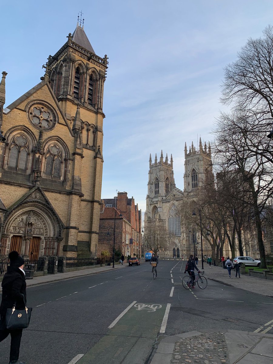AdamBaylissEA's tweet photo. It’s a damp & chilly walk into the #York office today but taking a second to take in the views is always good.
Nothing like a bit of mindfulness to start the day.
#EnvAgencyTimeToTalk https://t.co/V38zGwLIlq