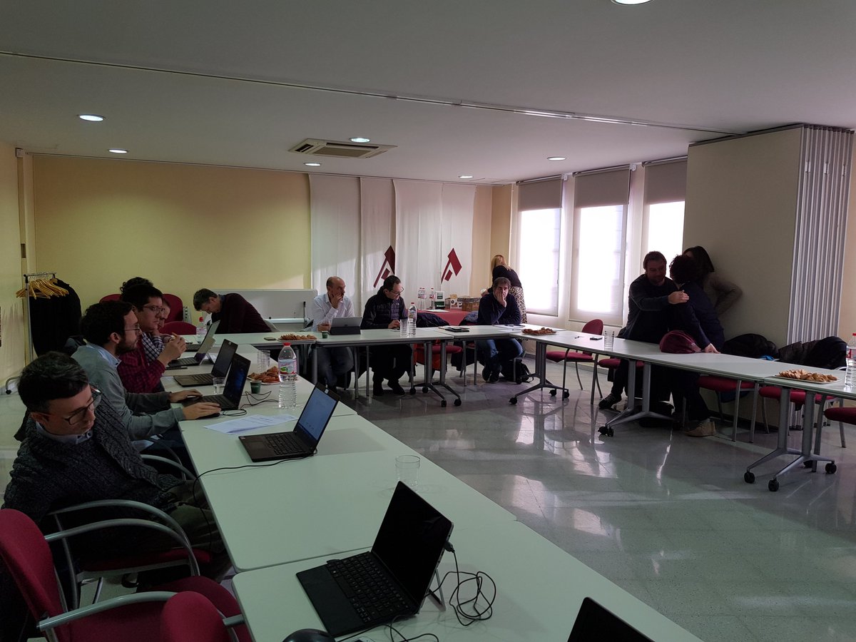 clusterinnovi's tweet photo. S'inicia el worhshop sobre indústria 4.0 exclusiu pels socis d'INNOVI. Vols saber com participar-hi? Informa't a https://t.co/yWwrFJLiPy #mejor4viti @theBeBrand_bcn @Eurecat_news https://t.co/mRN50E2fi1