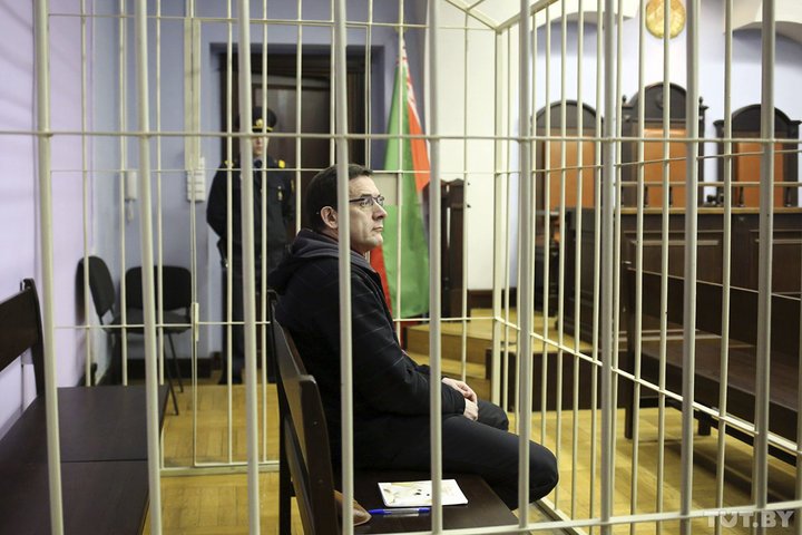 Последнее слово экс-главы Гродненского облздрава в суде длилось не более 20 секунд dlvr.it/QyMg25