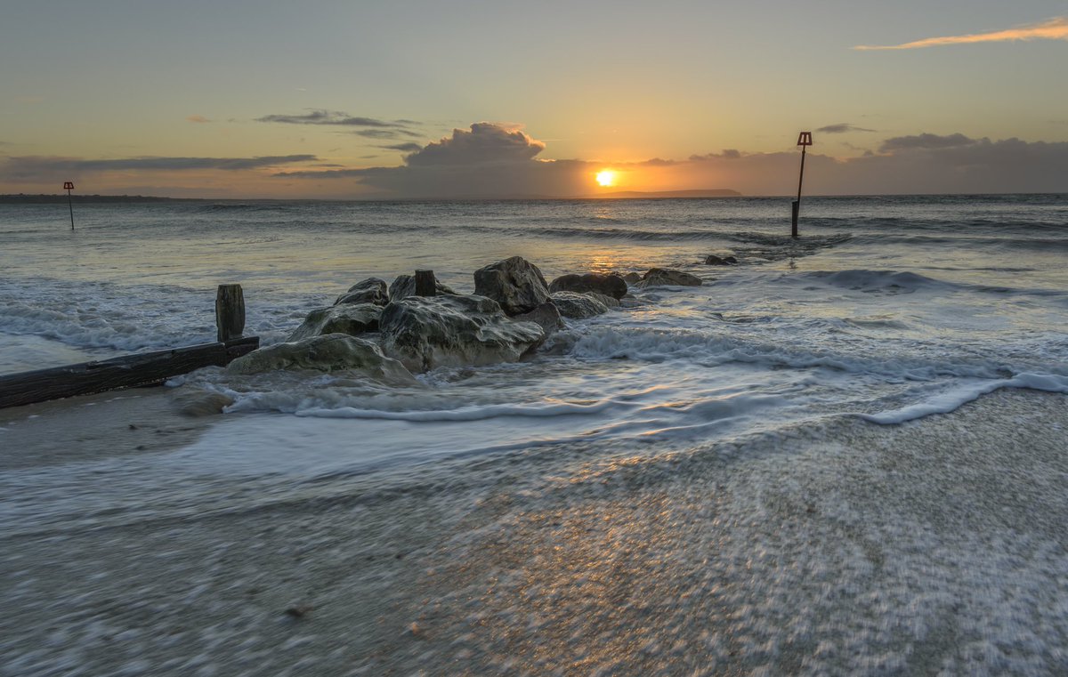 Steve_Hogan_'s tweet image. Good morning from Christchurch it’s a bit windy today @HollyJGreen @ca_accountants @StormHour @visitxchurch
