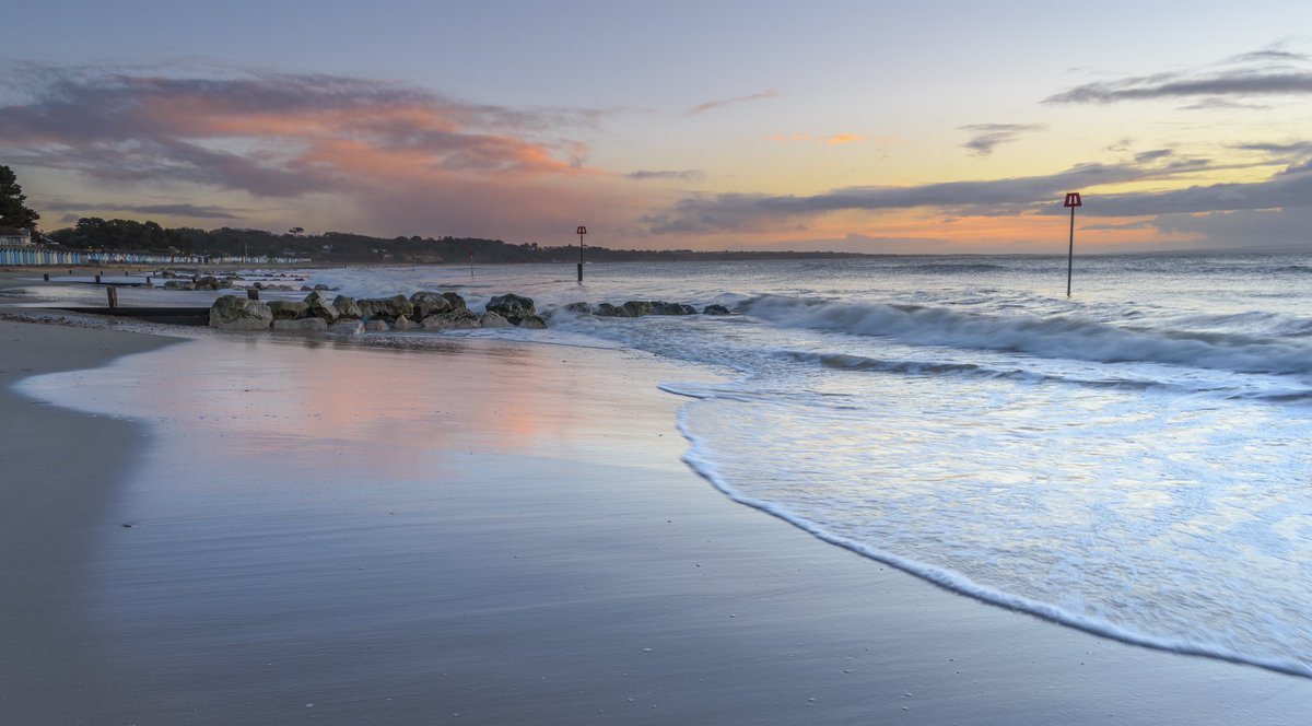 Steve_Hogan_'s tweet image. Good morning from Christchurch it’s a bit windy today @HollyJGreen @ca_accountants @StormHour @visitxchurch
