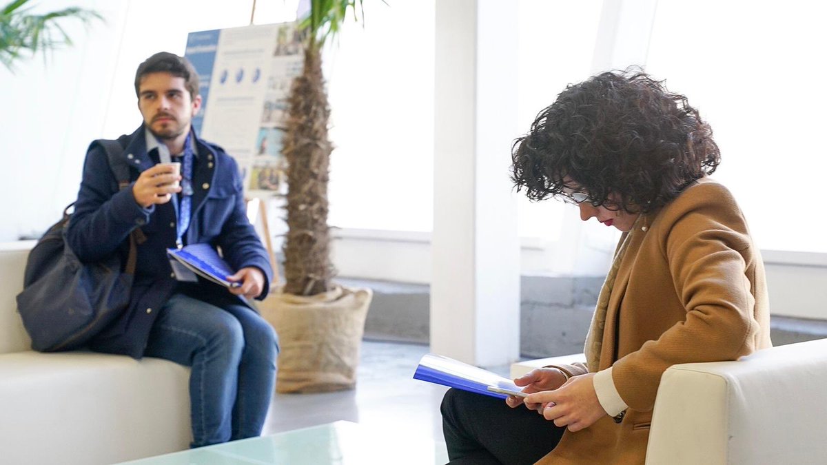 lamarinadevlc's tweet photo. Comienzan las jornadas de #NuevosViejosPuertos 
🔹🔹en ellas, expertos, activistas y ciudadanos abordarán el valor público y productivo de los puertos históricos.

🗣 #LaMarinaLivingLab
📆 7 al 9 de febrero
📒 programa completo: https://t.co/kfMWOQzeDT https://t.co/EHQVUzoUkx