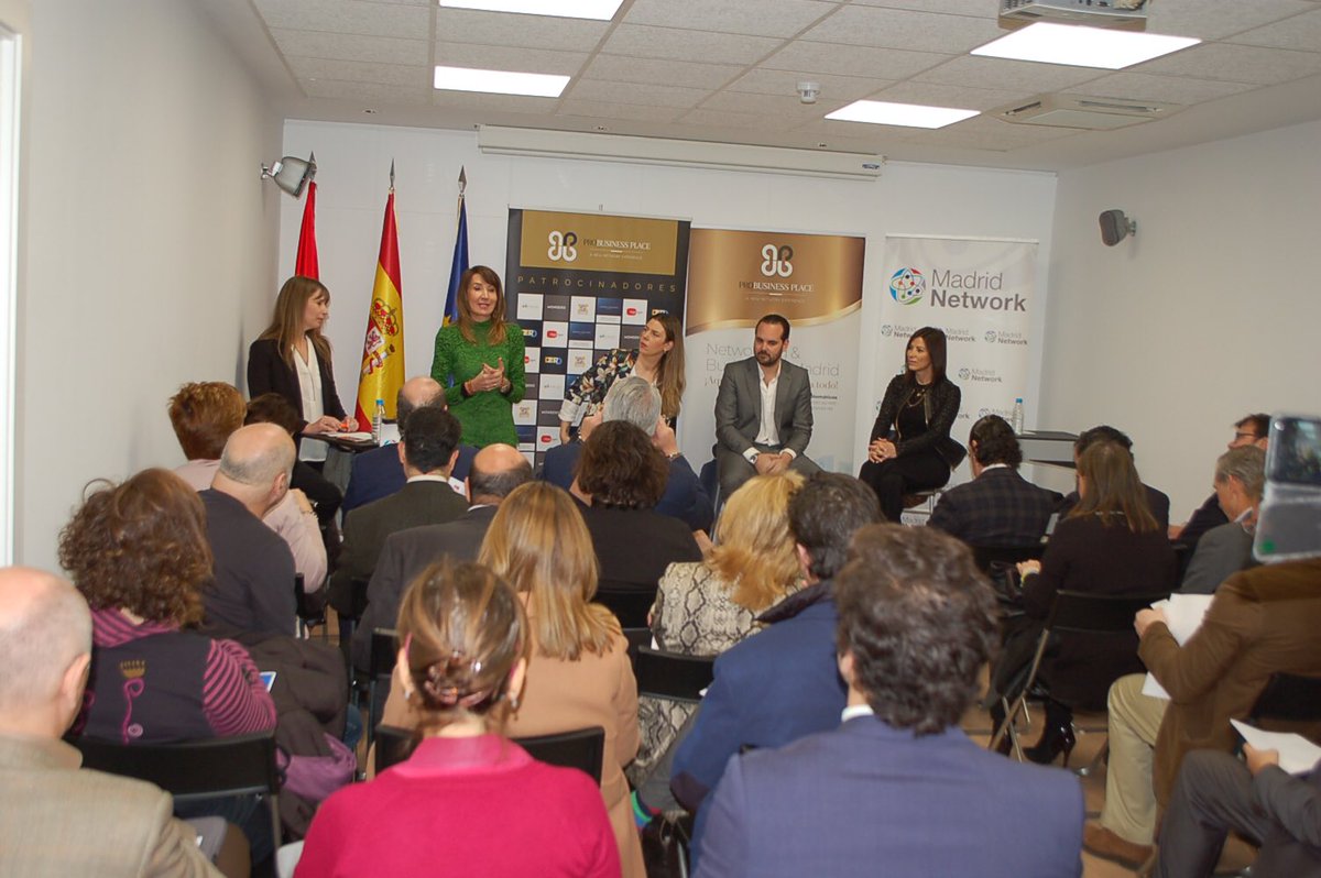 gemasanzs's tweet photo. Presentando desayuno @ProBusinessPla1 Empresarios y Directivos #Franquicias con @SubwaySpain #Shukran #Comessgroup importantes referentes de hostelería y restauración. Modera @MabelCalatrava @LuisMiguelAlbor @DzeroSolutions https://t.co/Io7fNvDd3s