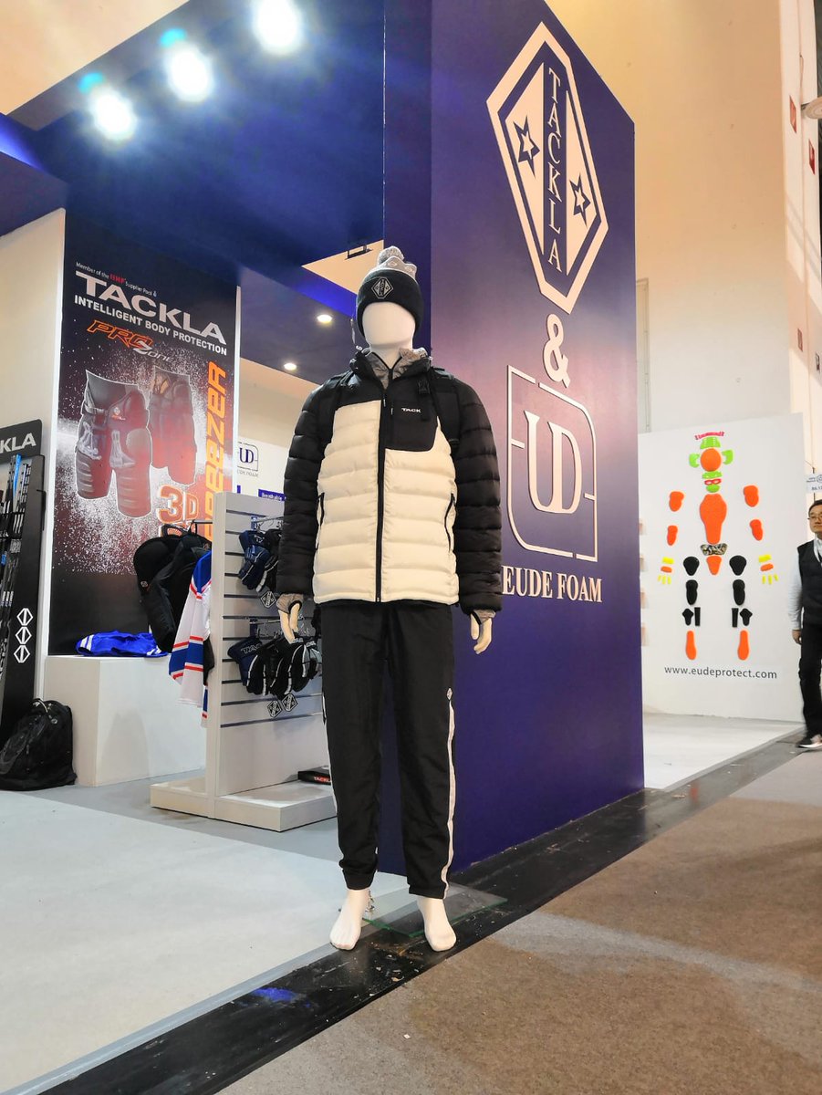 TacklaHockey's tweet photo. #tackla at #ISPO #ISPO2019 #ISPOMunich2019 intelligent body protection, stay tuned! New #teamwear #hockeyequipment https://t.co/A5tMKCcv5l https://t.co/6m2OmJzLse