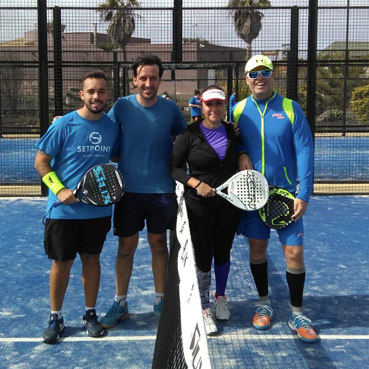 SetPointFuertev's tweet image. Aquí os dejamos las fotos del torneo del pasado domingo 3 de febrero. Campeones: Jorge y José, Subcampeones: Thomas y Luzma. Campeones de consolación: Fleki y Wey y Subcampeones consolación: July y Victor. Gracias por vuestra asistencia y nos vemos en Set Point Fuerteventura.