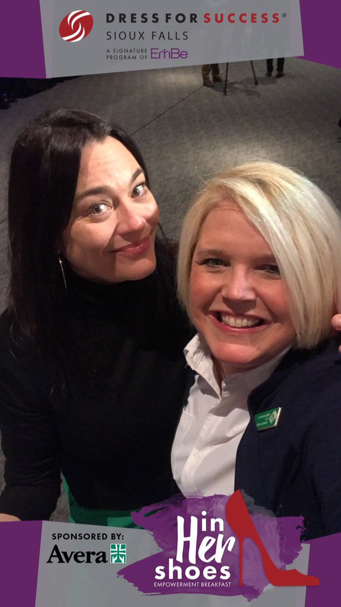 MarlaJMeyer's tweet photo. Inspired this morning. Taking in great stories from the Empowered Speakers including Meredith Walker from @smrtgrls  Learning. Laughing. Yes. #EmpoweredSF #hifromsd #whatblizzard @DakotaHorizons https://t.co/APLSGafq0R