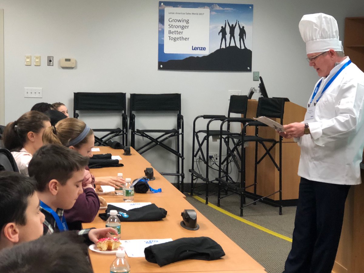 wermuth_betsy's tweet photo. Manufacturing day with Lenze and BVEF! #bvef #nmsstem @NMSTechClass @NorthbridgePS https://t.co/fLJqZes8iB