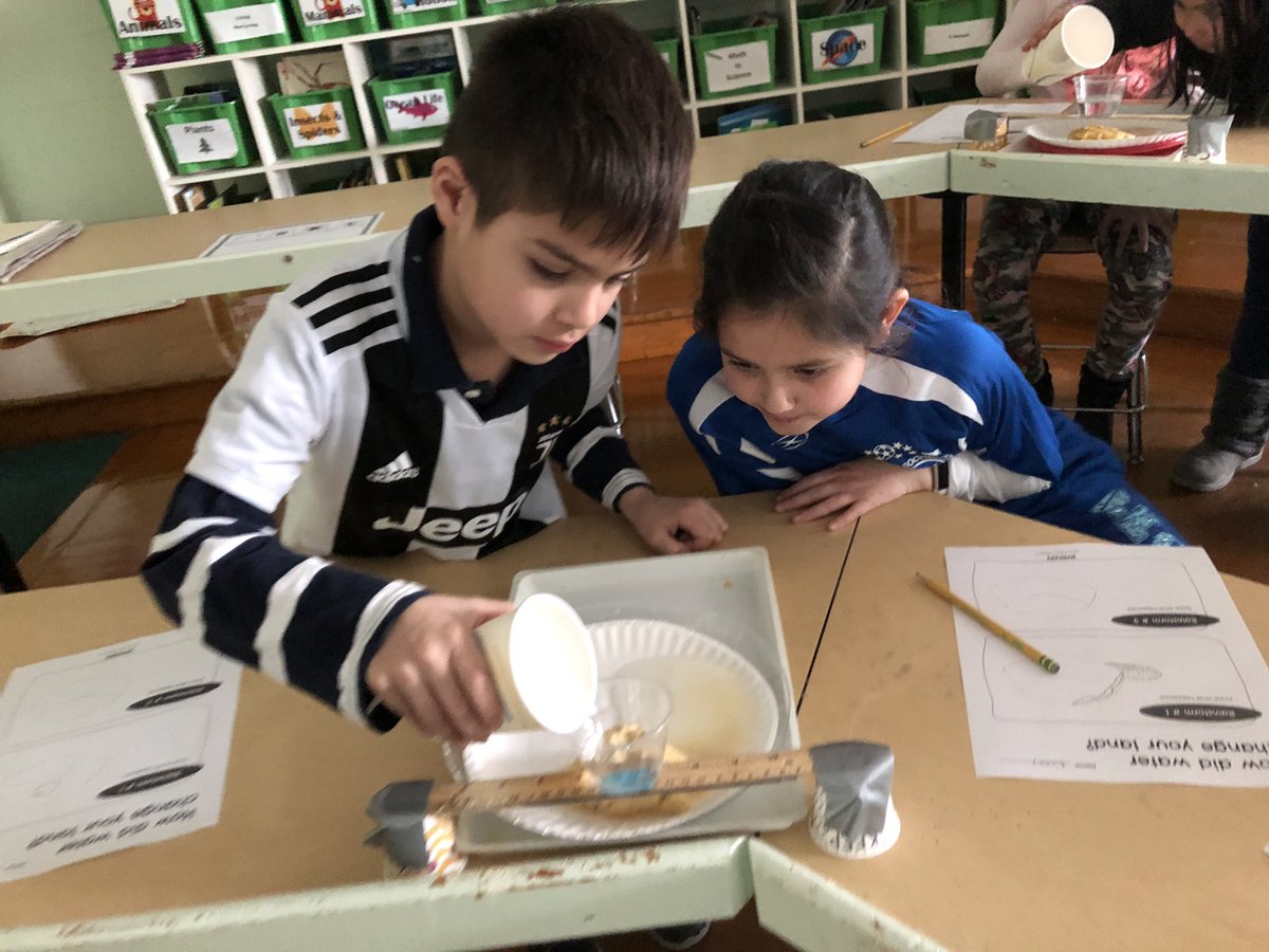 cammclan5's tweet photo. Experimenting in the Science Lab to see How Water Changes Our Land! #mrscamaratarocks #scientists #landchanges #weathering https://t.co/23lTT5uUPs