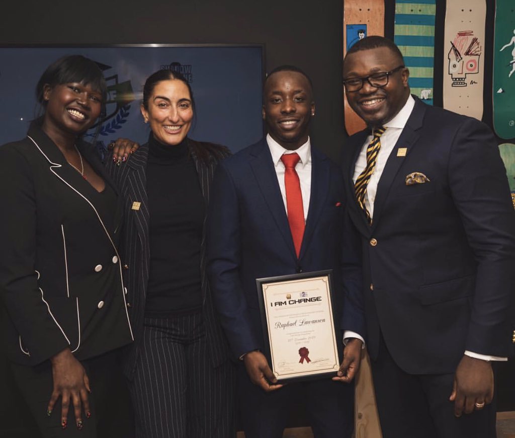 2020levels's tweet photo. Here are just a few pictures of an epic night of celebration🎉🎊 2020 STYLE🎁💯 Supported by @converse @nandosuk and @shadowtoshine 📸: @double3productions
#2020change #IAMChange #converseuk #graduation https://t.co/I5lKAzQM0x