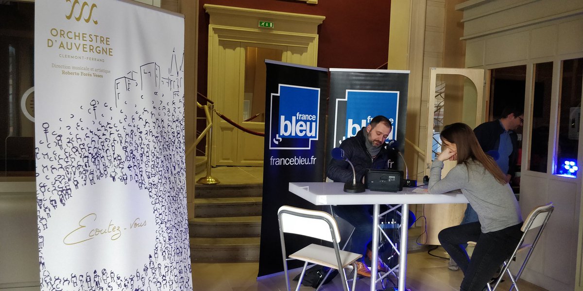 OA_LForcade's tweet photo. Depuis l'Opéra-Théâtre @ClermontFd le direct de @FBAuvergne pour le ciné concert de ce soir et le concours de composition à l'image #ostchallenge avec @OrchAuvergne et @jeanlucguillet https://t.co/bNHS1jv3ih