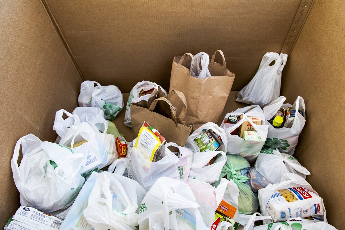 La grande solidarietà della famiglia Sevel: donate 2 tonnellate di cibo durante la Colletta Aziendale bancoalimentare.it/it/node/4919 <a href="/BancoAlimentare/">Banco Alimentare</a> <a href="/fcagroup/">fcagroup</a>