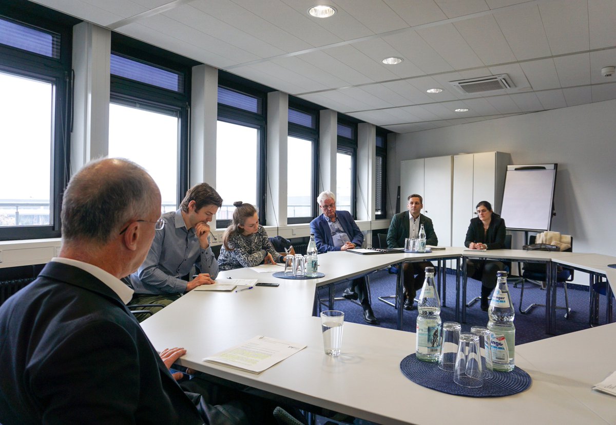 Heute wurden im Rathaus die aktuellen Bedarfs- und Ausbauzahlen in Sachen Kita vorgestellt! - bit.ly/2BoMxeG