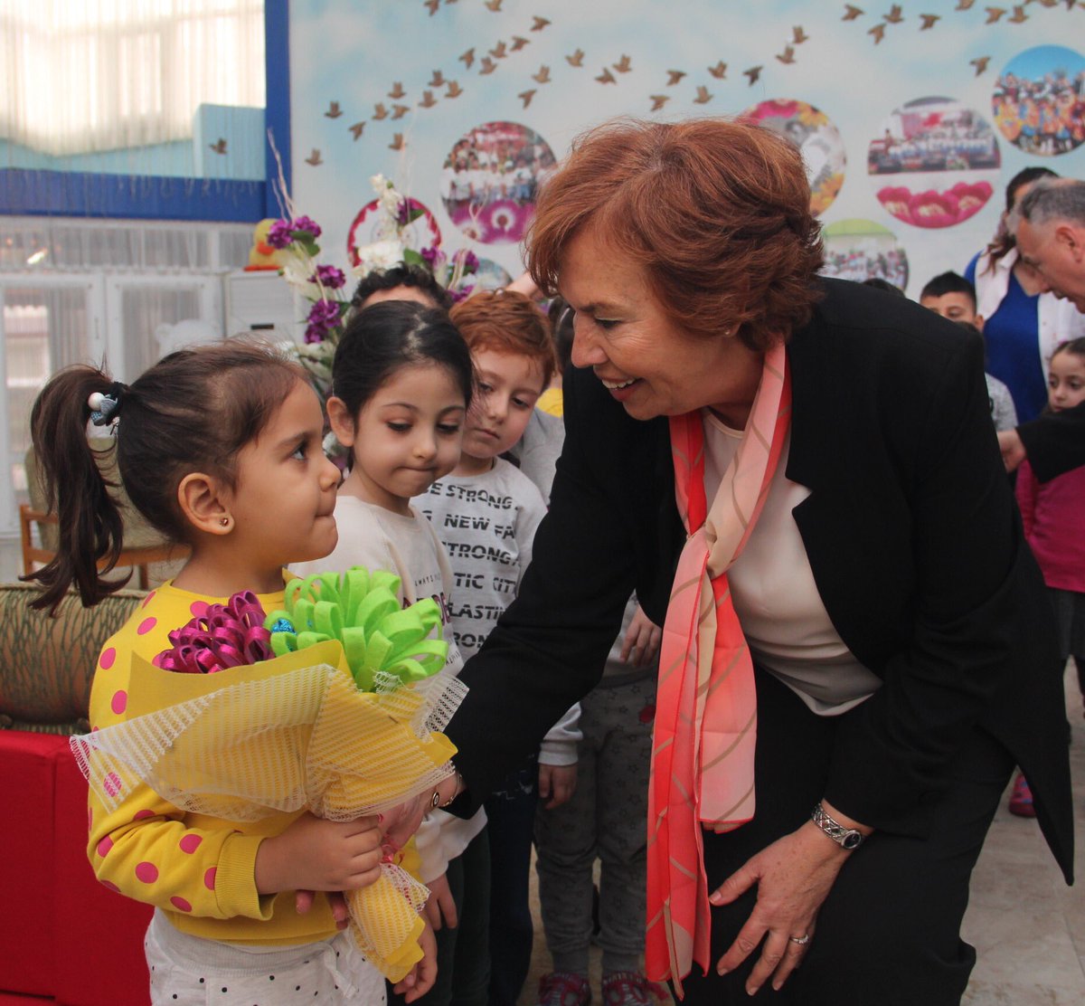 gaye_doganoglu's tweet photo. AYÇOV’ da 0-6 yaş kreşinde minik yavrularımızla ve Canan Tungar Annemizle bir araya geldik. Yavrularımızın eğitimi bizim için çok önemli. Onlar bizim geleceğimiz. #gayedoganoglu #menderesturel #konyaaltininbirgayesivar https://t.co/j3cIJIycHs