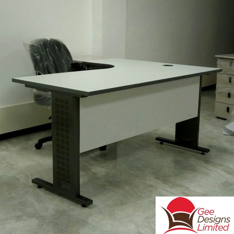 LimitedGee's tweet photo. Get this L-Shaped Desk with a metallic legs at an affordable price right here at Gee Designs, where we give you value for your money. Call us on 0722550376 to place your order https://t.co/q1Jin3U7LE