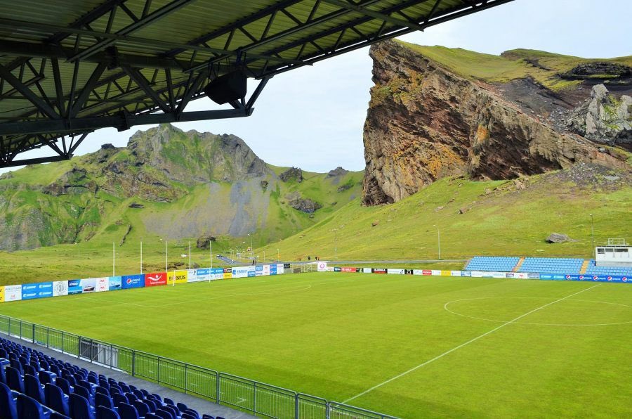 NachoPoveda_'s tweet photo. /NUEVA OFERTA/

⚽️ Equipo de 2ª div. islandesa 🇮🇸 busca DELANTERO y LATERAL IZQUIERDO para incorporación el 1 de abril hasta final de temporada ( 15 de Septiembre). 
🔸 Stage en @PinatarArena en Abril.  

👉 Interesados: 
📧nacho.poveda7@gmail.com https://t.co/vWzrwGB99k