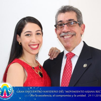 MconAsjana's tweet photo. #NuevaFotoDePerfil https://t.co/2i5p6RgaIW